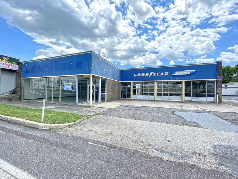 Primary Photo Of 4309 Jonestown rd, Harrisburg General Retail For Lease