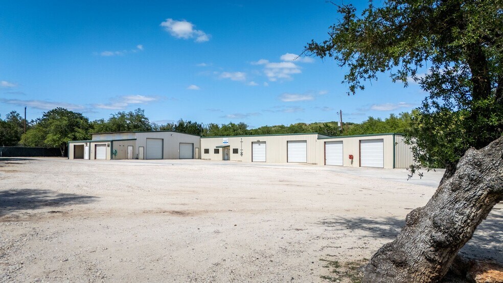 More Photos Of 180 Spring Mountain Dr, Canyon Lake Distribution For Sale