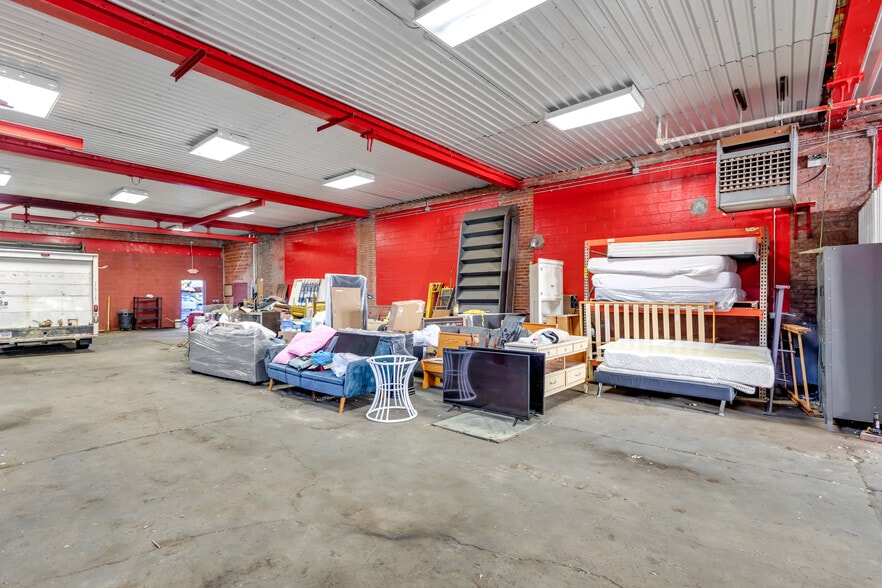 More Photos Of 2032 W 105th St, Cleveland Warehouse For Sale