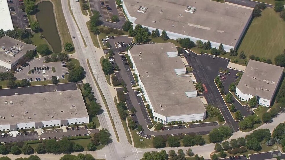 Primary Photo Of 2580 Diehl Rd, Aurora Warehouse For Lease