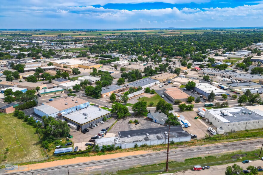 More Photos Of 1243 S Sherman Dr, Longmont Warehouse For Lease