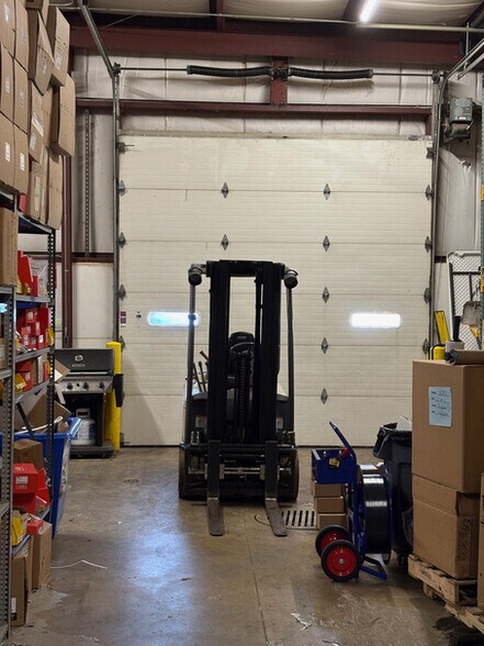 More Photos Of 2360 Oak Industrial Dr NE, Grand Rapids Flex For Sale