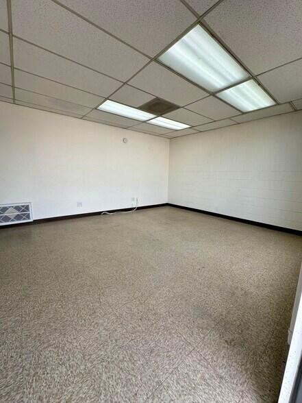More Photos Of 612 Buena Vista Ave, Stockton Warehouse For Lease