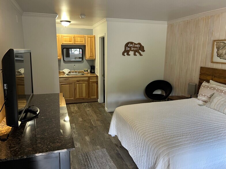 More Photos Of 5312 Highway 119, Black Hawk Hotel For Sale