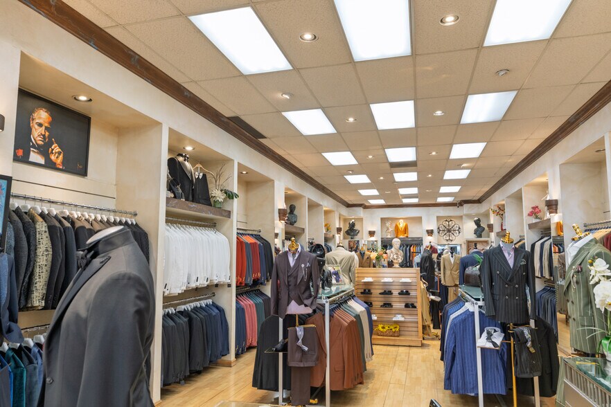 More Photos Of 818 S Los Angeles St, Los Angeles General Retail For Sale