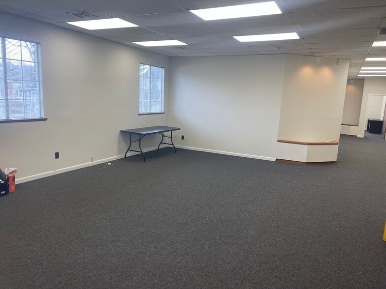 More Photos Of 188 Eagle Rock Ave, Roseland Office For Lease
