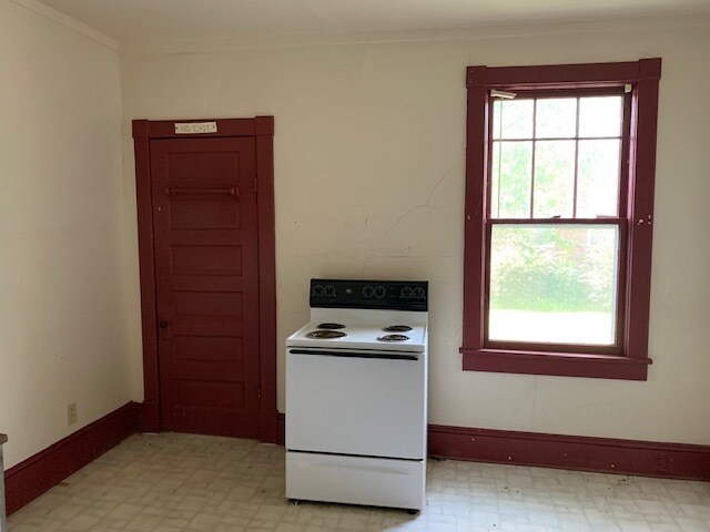 More Photos Of 109 Gordon St, Washington Office For Sale