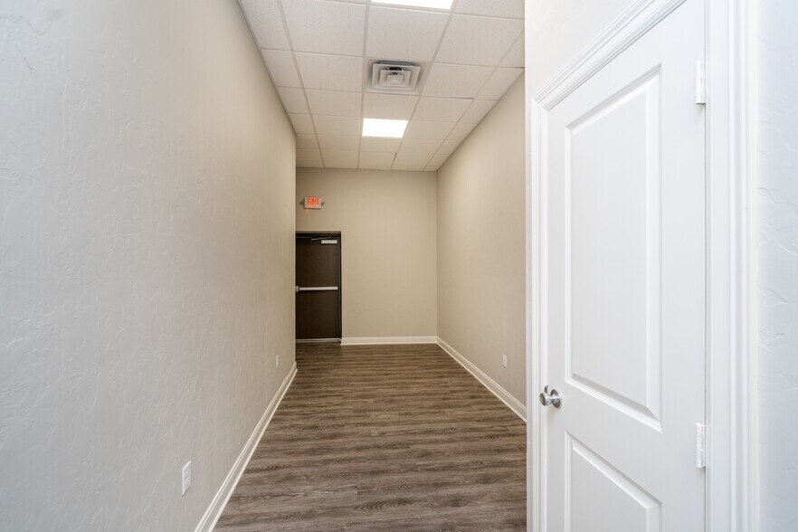 More Photos Of 307 US Highway 271 N, Gilmer Storefront Retail Office For Lease