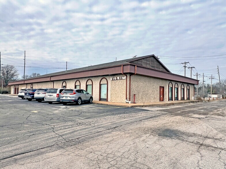 Primary Photo Of 65 S 65th St, Belleville Office For Sale