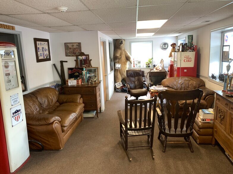 More Photos Of 2794 N Valley Pike, Rockingham Auto Dealership For Sale