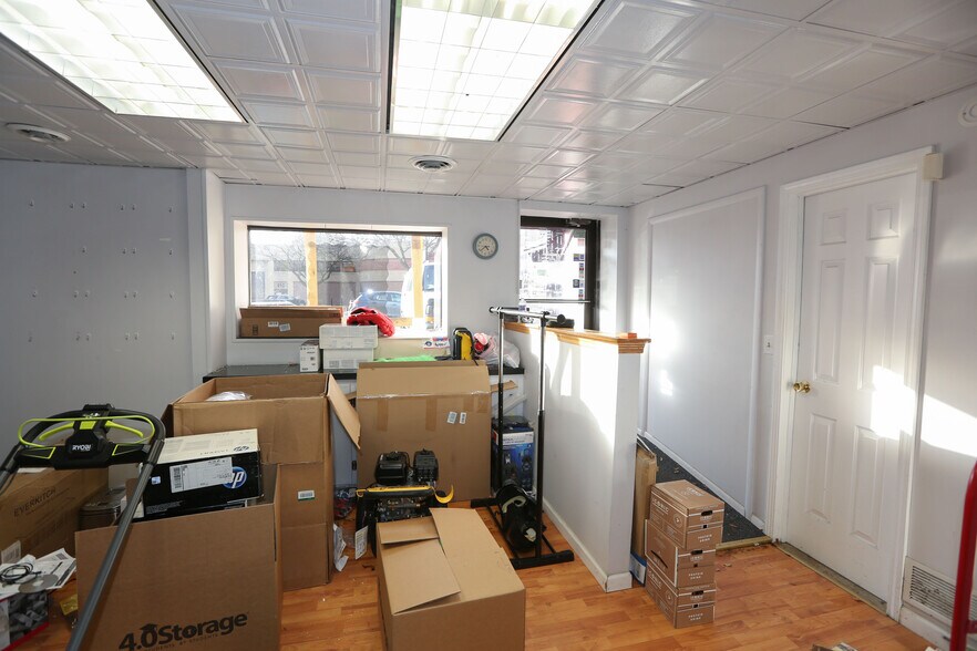 More Photos Of 620 South Ave, Rochester Light Manufacturing For Sale