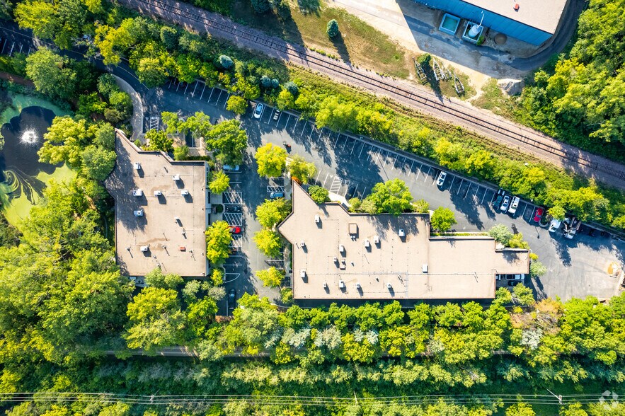 More Photos Of 5852-5870 Baker Rd, Minnetonka Unknown For Lease