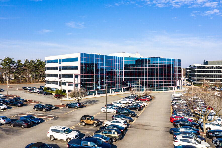 More Photos Of 400 Garden City Plz, Garden City Office For Lease