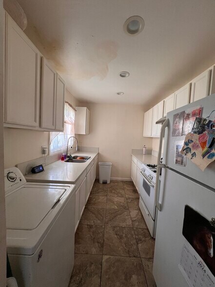 More Photos Of 4118 Redondo Beach Blvd, Torrance Apartments For Sale