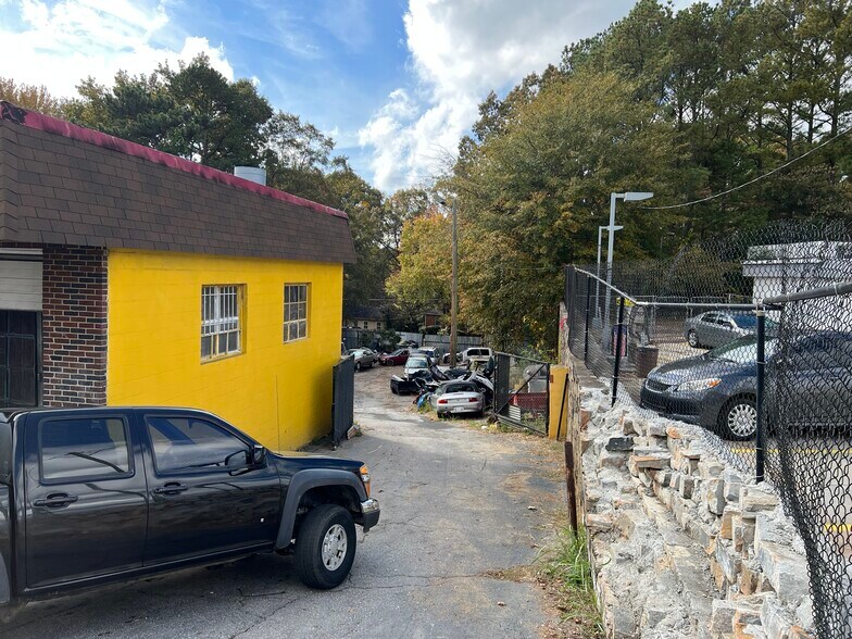 More Photos Of 4835 Covington Hwy, Decatur Auto Repair For Sale