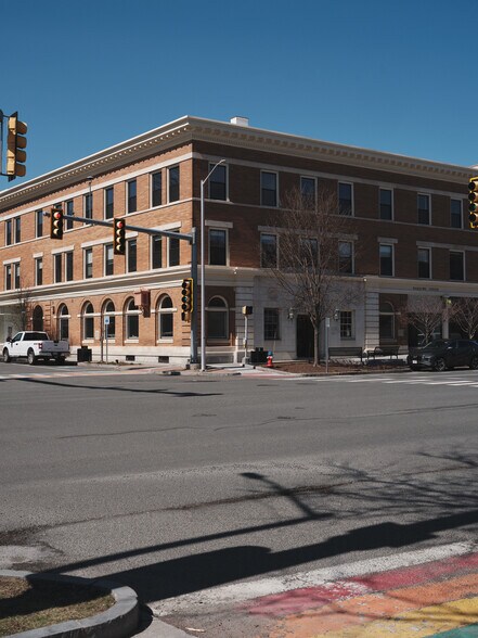 More Photos Of 6 Castle St, Great Barrington Apartments For Lease