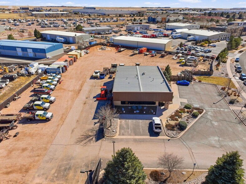 More Photos Of 1925 Aeroplaza Dr, Colorado Springs Warehouse For Lease