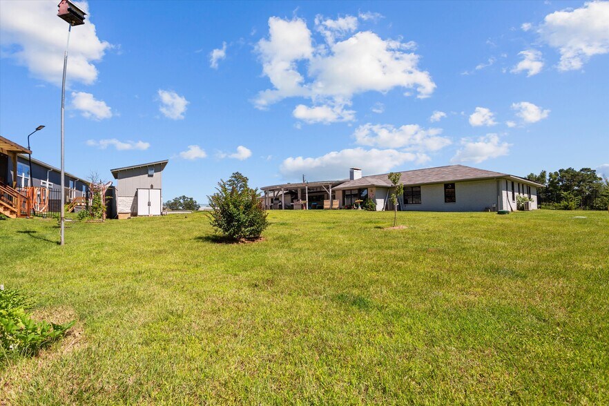 More Photos Of 15844 State Highway 31 W, Tyler Truck Terminal For Sale