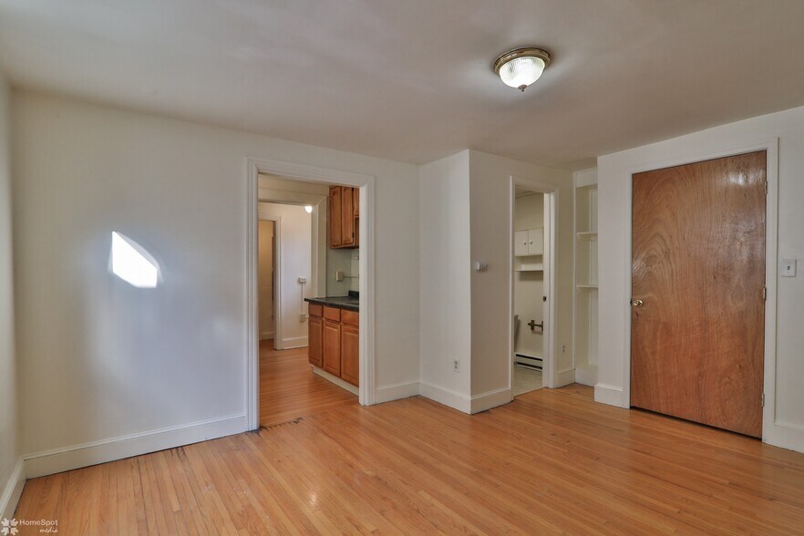 More Photos Of 516 Broadway, Bethlehem Apartments For Sale