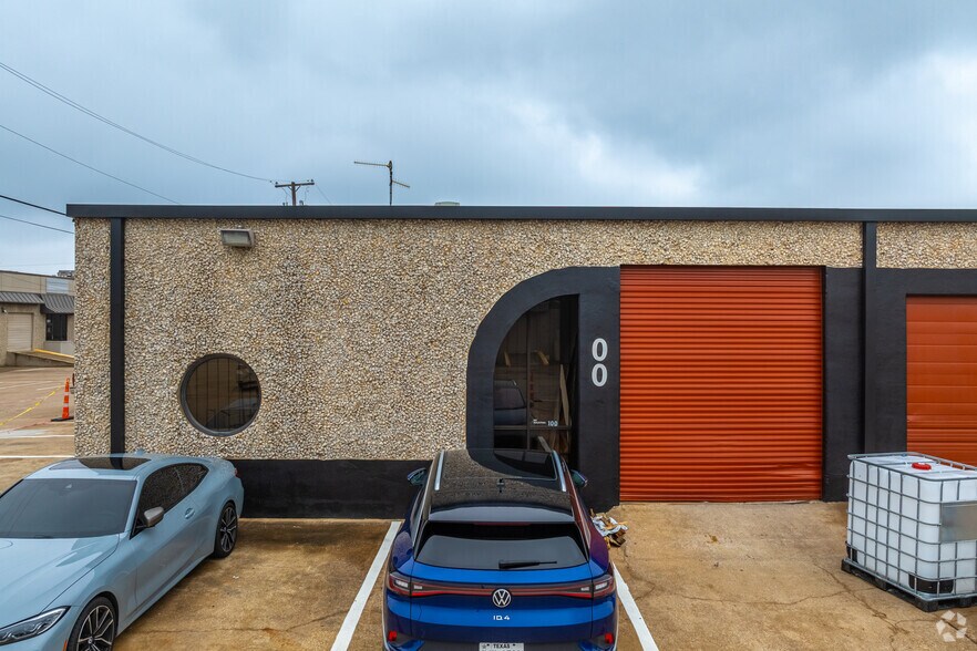 More Photos Of 3001 Quebec St, Dallas Unknown For Lease