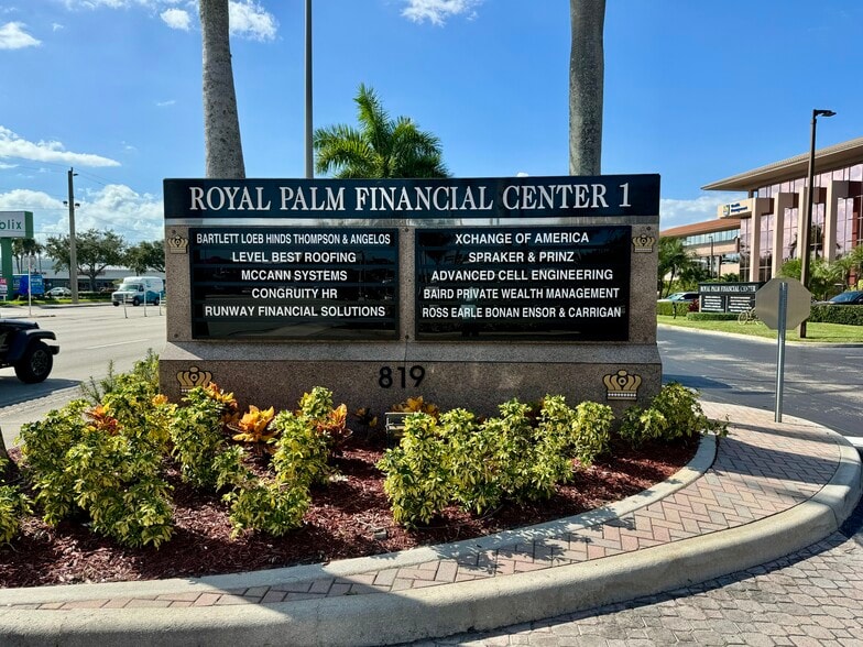 More Photos Of 759 SW Federal Hwy, Stuart Unknown For Lease