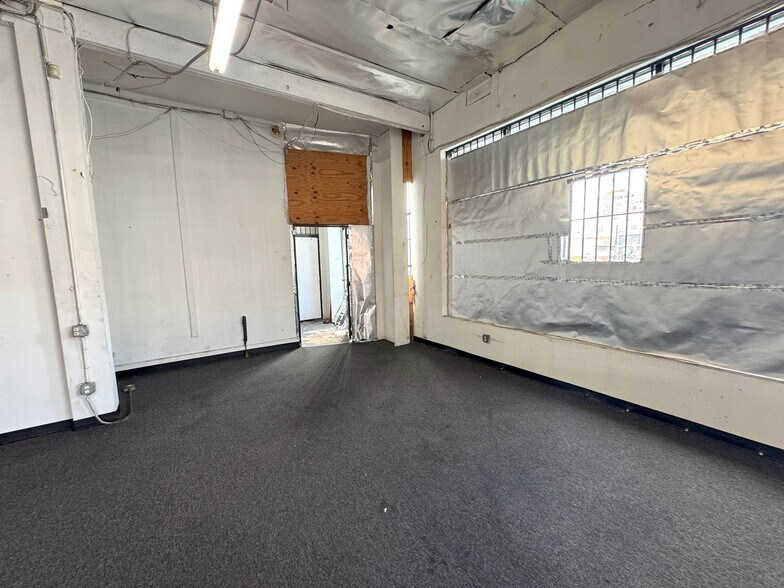 More Photos Of 600-602 E 12th St, Los Angeles Warehouse For Lease