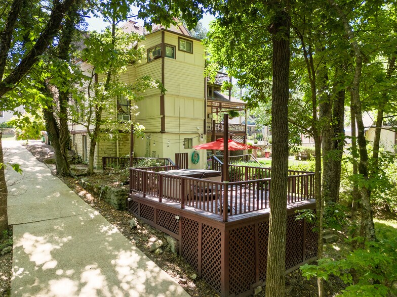 More Photos Of 5 Ojo St, Eureka Springs Hospitality For Sale