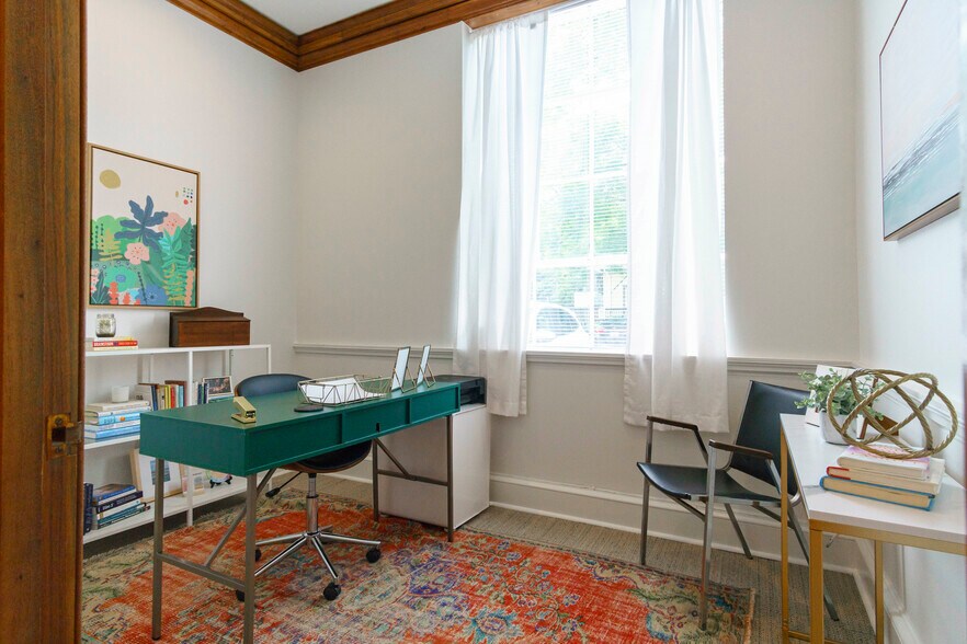 More Photos Of 215 Church St, Decatur Loft Creative Space For Lease