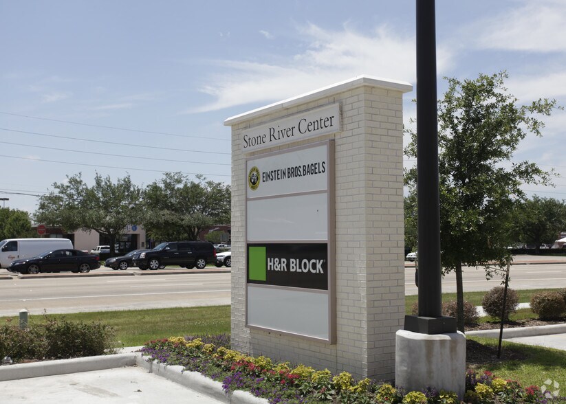 More Photos Of 6261 Hwy 6, Missouri City General Retail For Lease