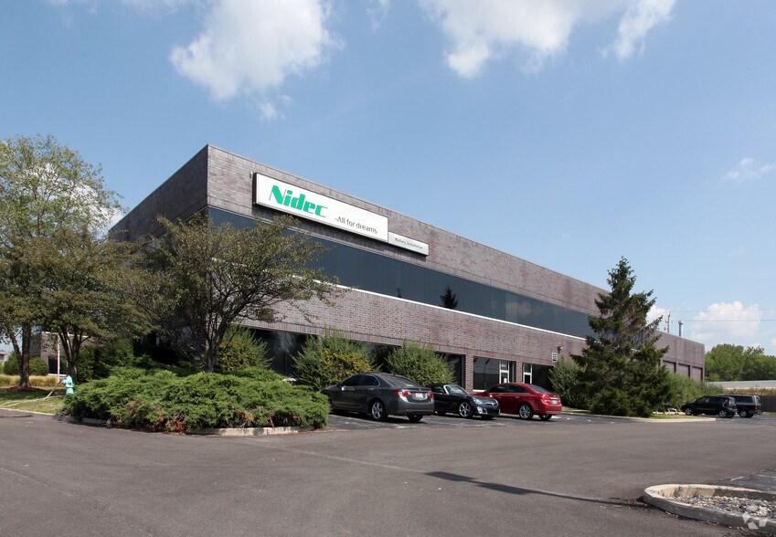 More Photos Of 2831 Waterfront Parkway East Dr, Indianapolis Office For Sale