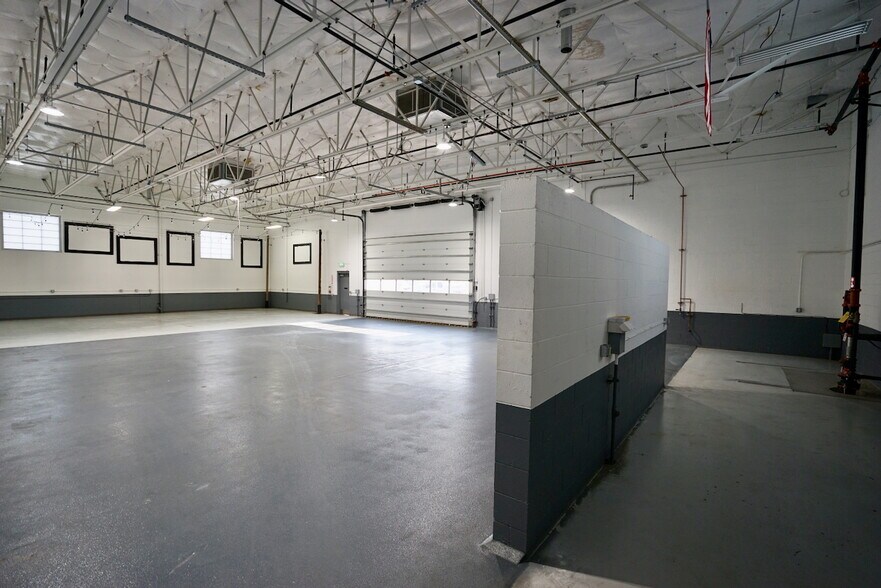 More Photos Of 1702 E Yakima Ave, Yakima Restaurant For Lease