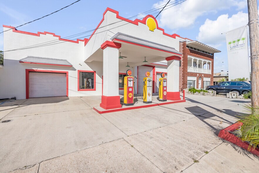 More Photos Of 208 Magnolia St, New Smyrna Beach Auto Repair For Sale