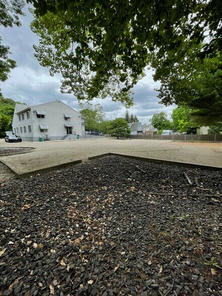 More Photos Of 2821 Haddonfield Rd, Pennsauken Office Residential For Lease