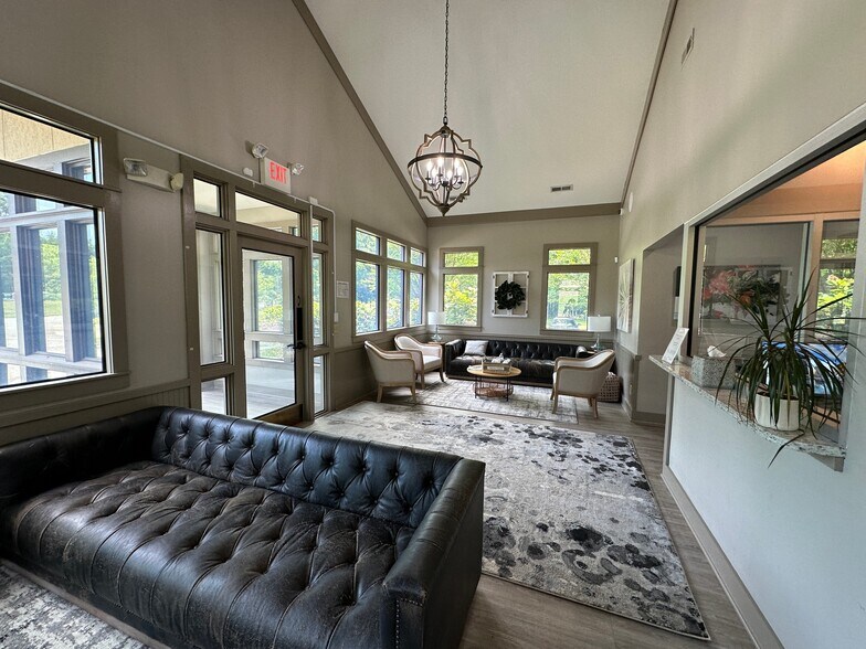 More Photos Of 1708 & 1710 Old Haywood Rd., Asheville Medical For Sale