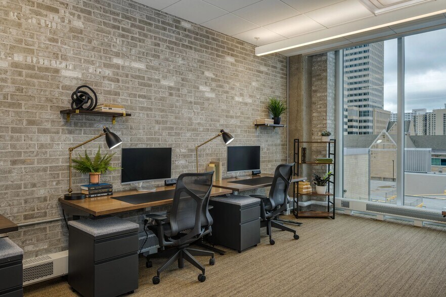 More Photos Of 100 Somerset Corporate Blvd, Bridgewater Coworking Space