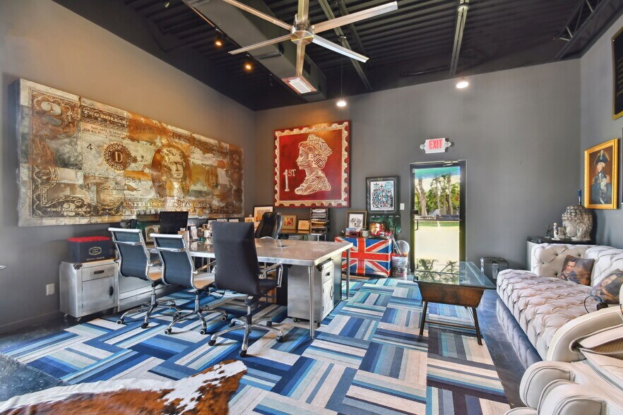 More Photos Of 3330 W Cypress St, Tampa Office For Sale