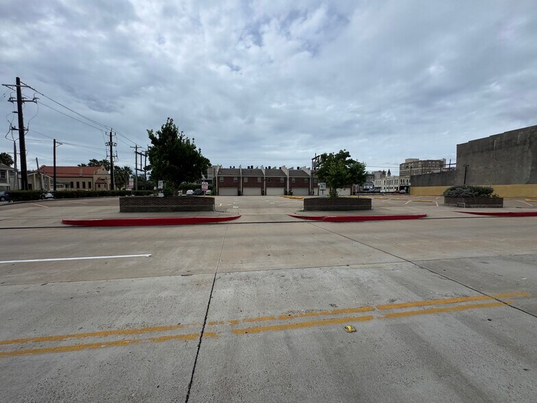 More Photos Of 1909 Market st, Galveston Land For Sale
