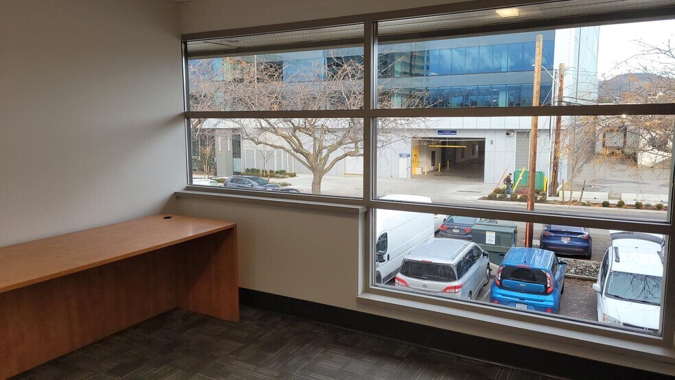 More Photos Of 1715 Dickson Av, Kelowna Light Manufacturing For Lease