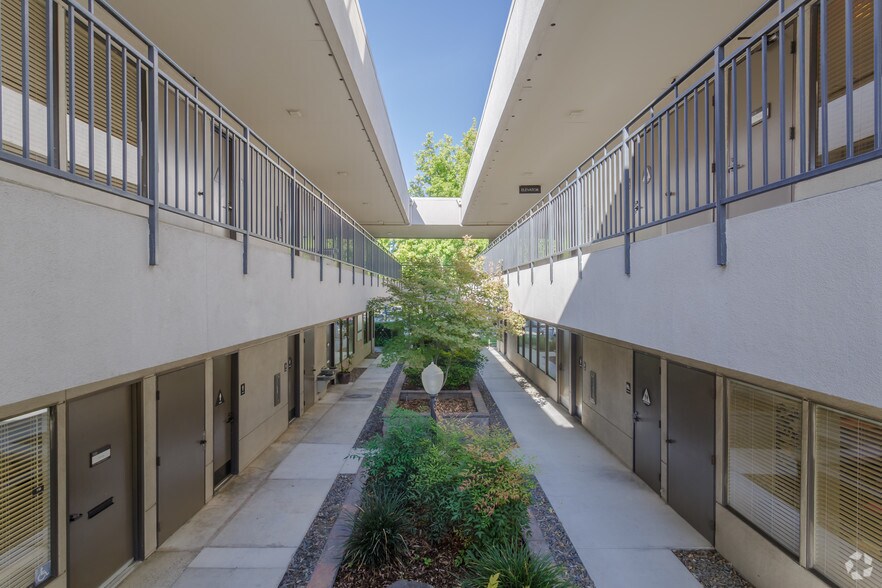 More Photos Of 1321 Howe Ave, Sacramento Unknown For Lease