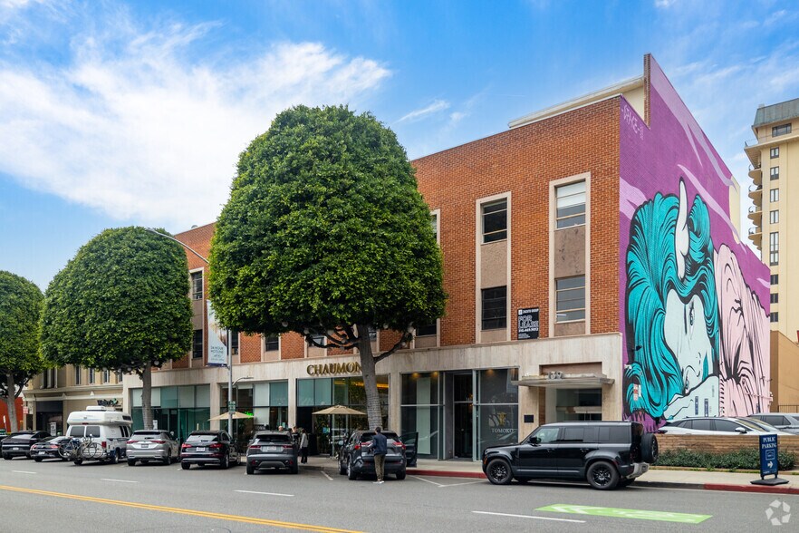 Primary Photo Of 139-147 S Beverly Dr, Beverly Hills Loft Creative Space For Lease