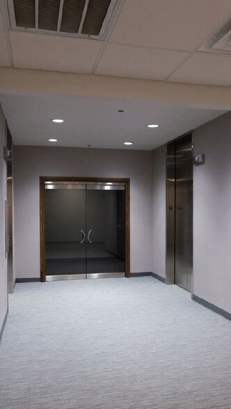 More Photos Of 6777 Camp Bowie Blvd, Fort Worth Office For Lease