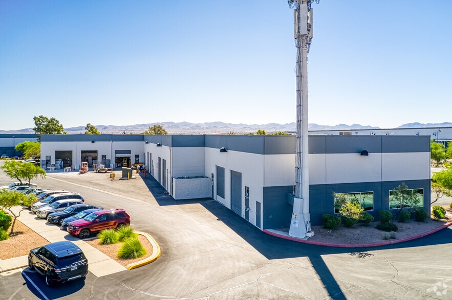 More Photos Of 950 W Warm Springs Rd, Henderson Unknown For Lease