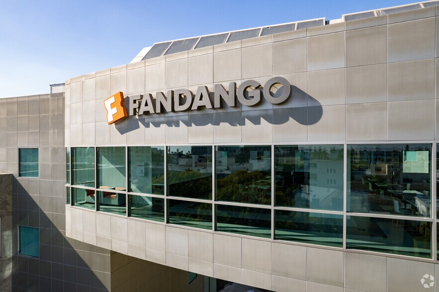 More Photos Of 407 N Maple Dr, Beverly Hills Coworking Space