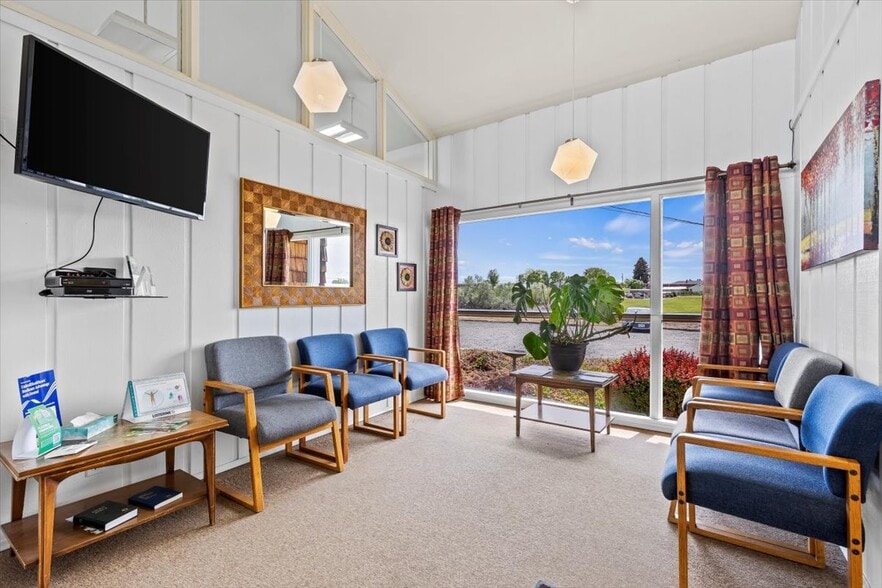 More Photos Of 781 Roza Dr, Zillah Healthcare For Sale