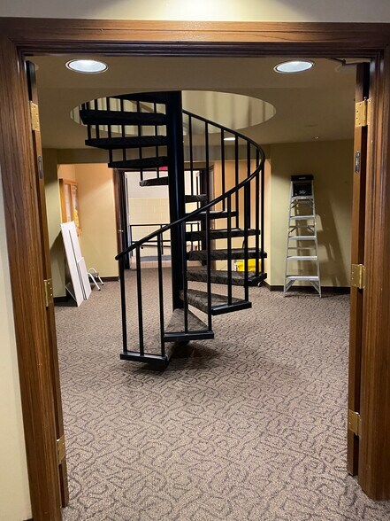 More Photos Of 206 W 6th Ave, Stillwater Loft Creative Space For Sale
