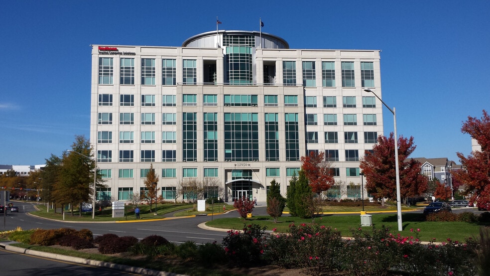 More Photos Of 12950 Worldgate Dr, Herndon Office For Lease