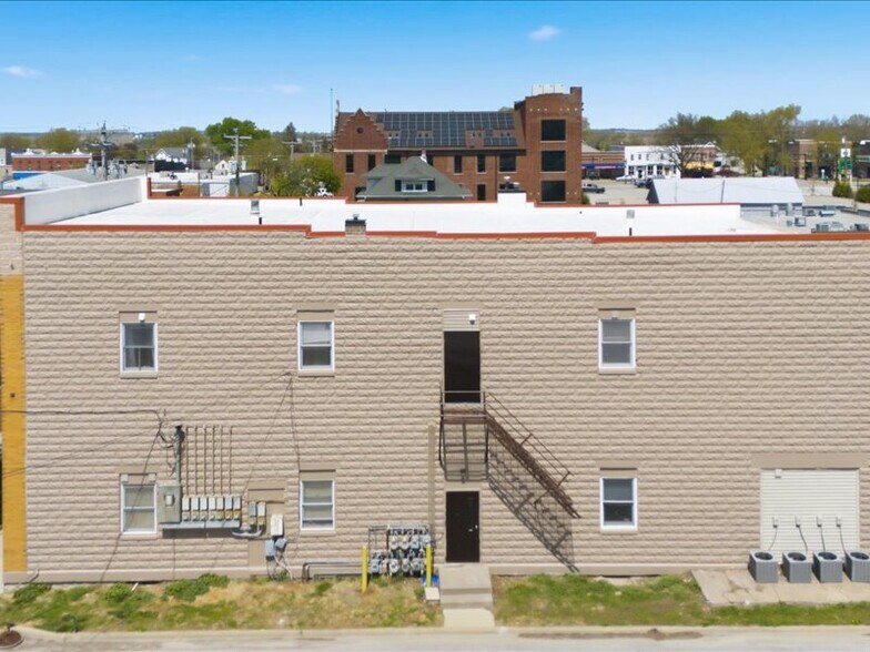 More Photos Of 230 S Dubuque St, Solon Apartments For Sale