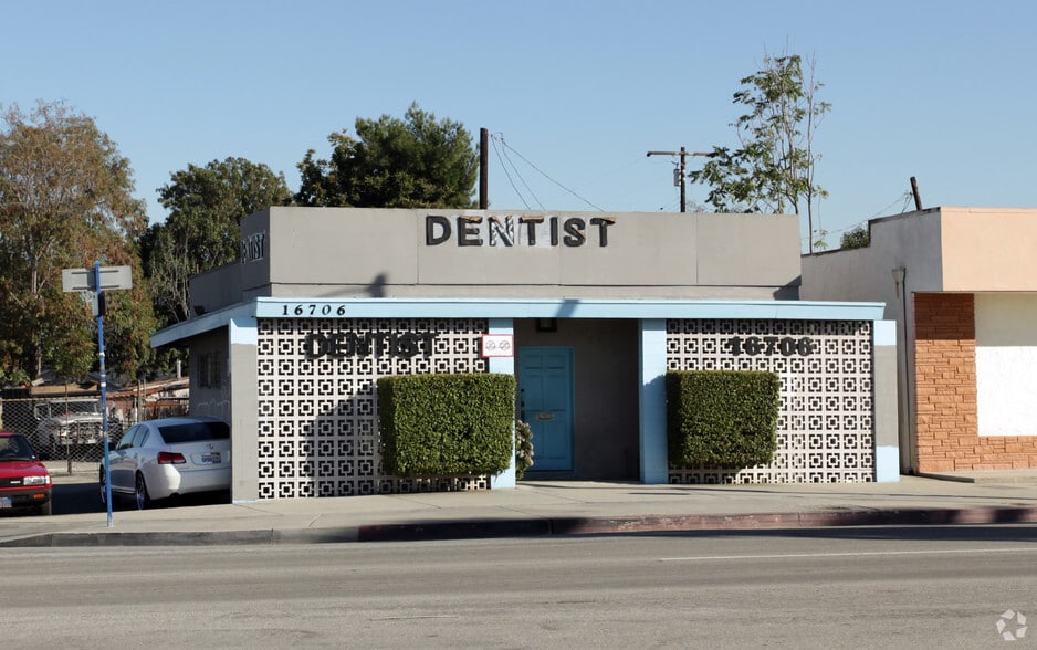 Primary Photo Of 11814 167th St, Artesia Medical For Sale