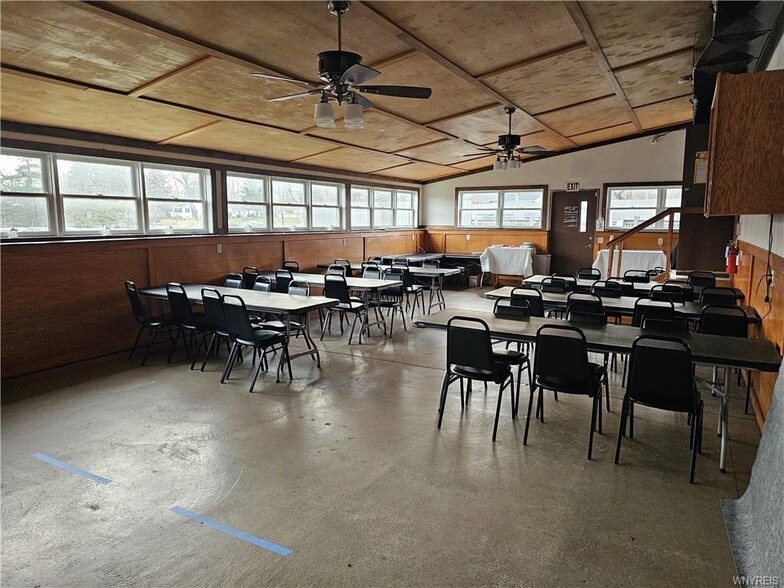 More Photos Of 3719 Abbott Rd, Orchard Park Restaurant For Sale
