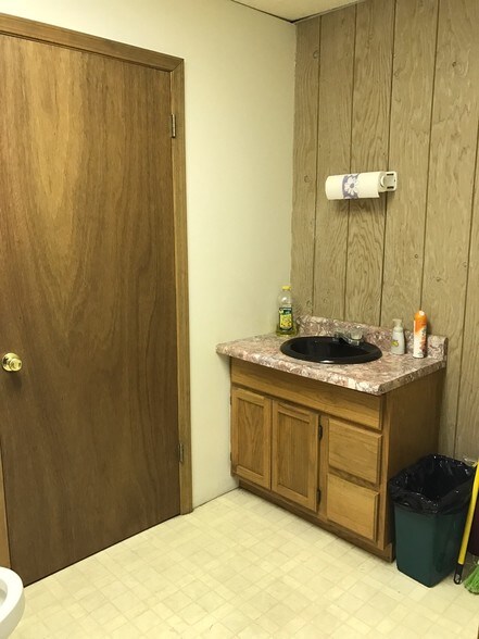 More Photos Of 903 Main St, Trenton Office Residential For Sale
